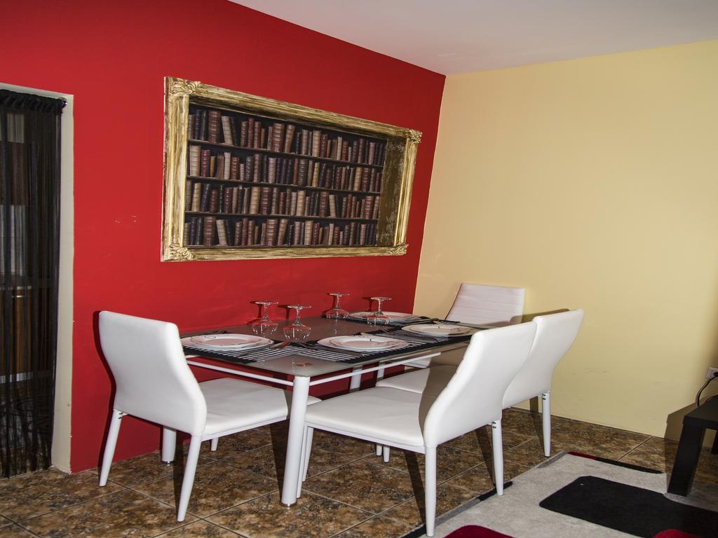 Apart Hotel Kalonis Скопие Екстериор снимка