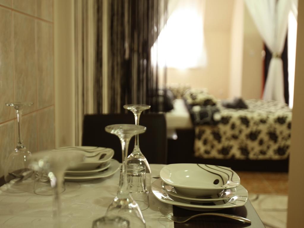 Apart Hotel Kalonis Скопие Стая снимка