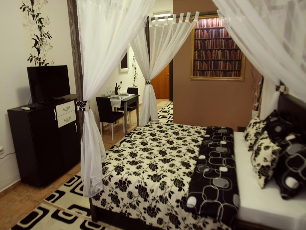 Apart Hotel Kalonis Скопие Стая снимка