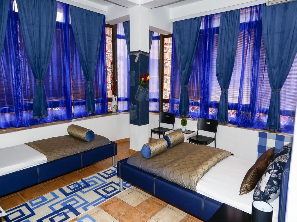Apart Hotel Kalonis Скопие Екстериор снимка