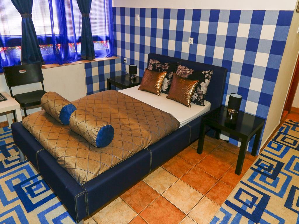 Apart Hotel Kalonis Скопие Екстериор снимка