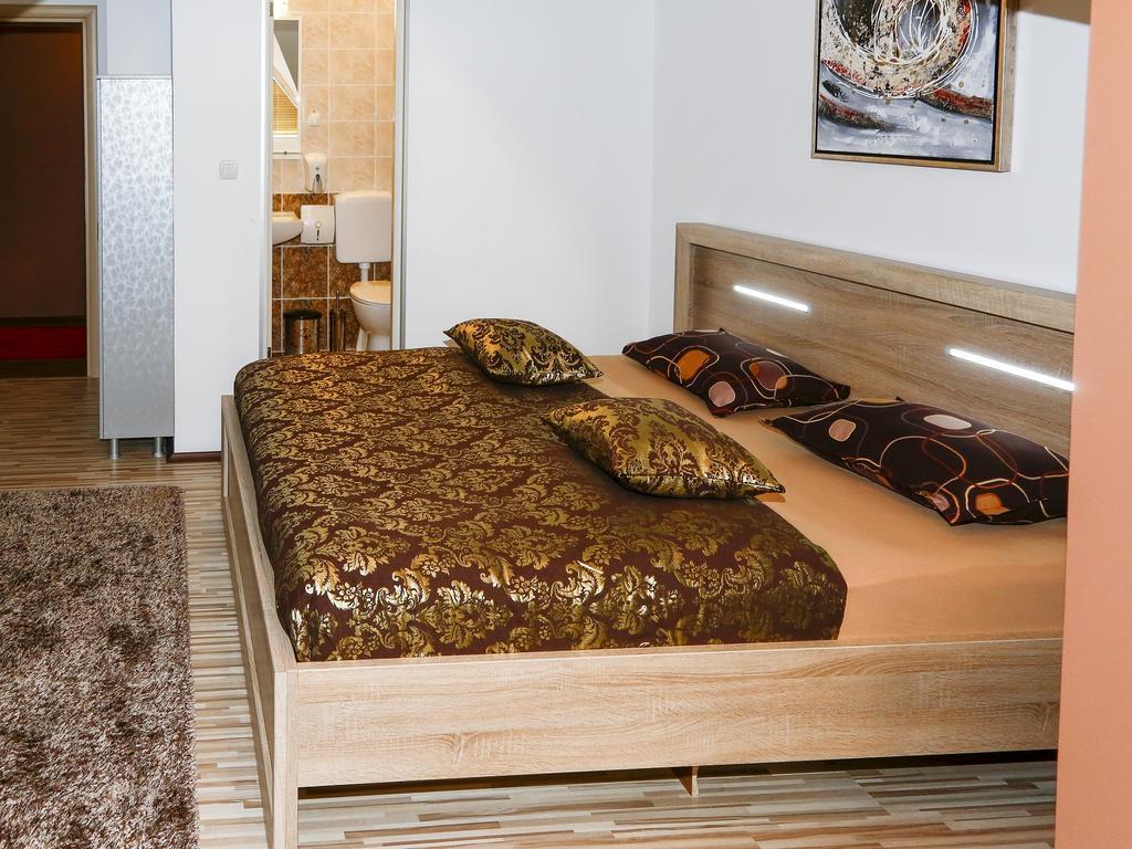Apart Hotel Kalonis Скопие Стая снимка