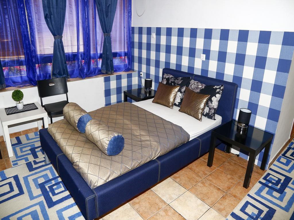 Apart Hotel Kalonis Скопие Стая снимка